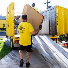 Best Commercial Junk Removal  in Greentown, IN